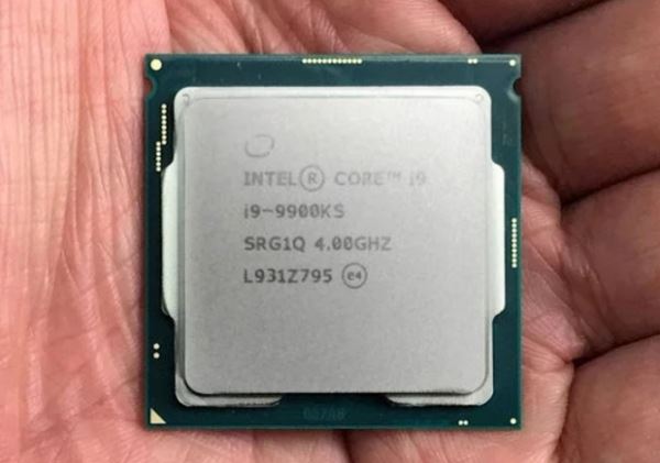 Новые подробности и первые фото флагманского процессора Intel Core i9-9900KS